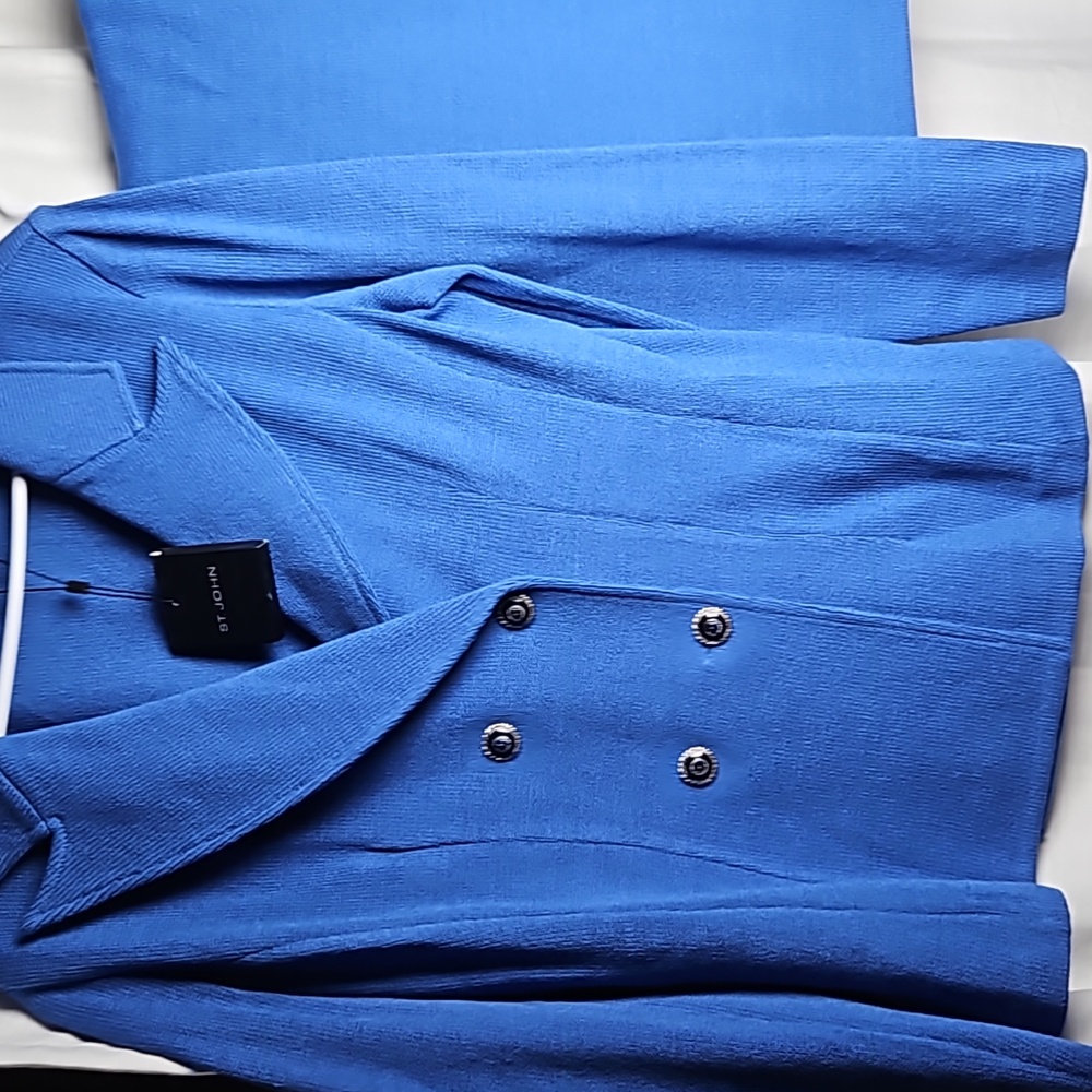 ST. JOHN COLLECTION 2pc pant suit royal blue